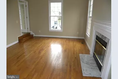 1 Linden Hill Way SW, Leesburg, VA 20175 - Photo 6