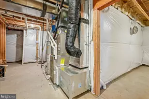 25000 Falling Brook Cir, Aldie, VA 20105 - Photo 84