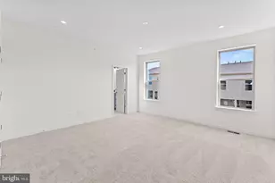 19713 Misty Moss Sq, Ashburn, VA 20147 - Photo 16