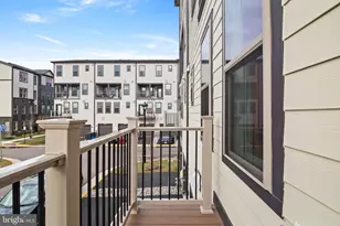 20935 Bluebird Sq, Sterling, VA 20165 - Photo 24