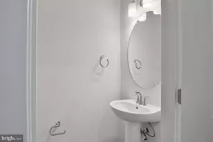 20935 Bluebird Sq, Sterling, VA 20165 - Photo 12