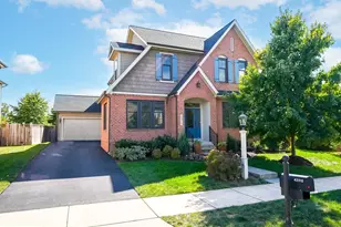 42315 Spring Dew Dr, Brambleton, VA 20148 - Photo 1