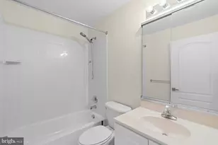 22536 Welborne Manor Square, Ashburn, VA 20148 - Photo 18