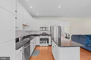 22536 Welborne Manor Square, Ashburn, VA 20148 - Photo 4