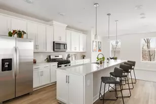 20835 Owenmore Ter, Sterling, VA 20166 - Photo 2