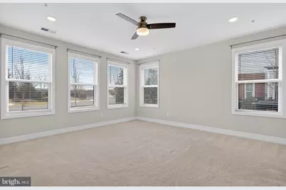 23639 Golden Embers Square #105, Ashburn, VA 20148 - Photo 32