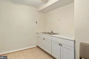 302 Giles Pl, Sterling, VA 20164 - Photo 14