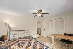 302 Giles Pl, Sterling, VA 20164 - Photo 8