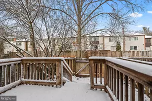 302 Giles Pl, Sterling, VA 20164 - Photo 22