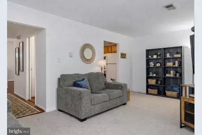 117 W Concord Court W, Sterling, VA 20164 - Photo 8