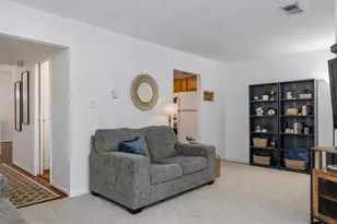 117 W Concord Ct W, Sterling, VA 20164 - Photo 8