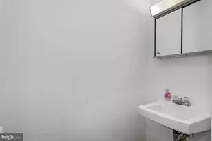 117 W Concord Ct W, Sterling, VA 20164 - Photo 10