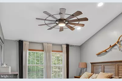 18687 Drummond Place, Leesburg, VA 20176 - Photo 24