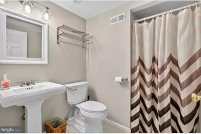 18687 Drummond Place, Leesburg, VA 20176 - Photo 42