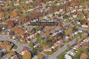 207 N Laura Anne Dr, Sterling, VA 20164 - Photo 2