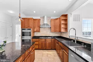 17229 Grand Valley Ct, Round Hill, VA 20141 - Photo 16