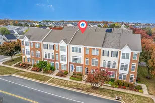 25065 Riding Center Dr, Chantilly, VA 20152 - Photo 4