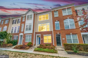 25065 Riding Center Dr, Chantilly, VA 20152 - Photo 2