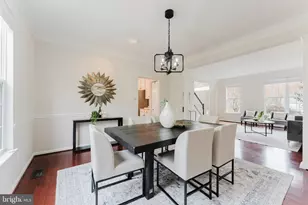 25827 Priesters Pond Dr, Chantilly, VA 20152 - Photo 6
