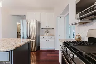 25827 Priesters Pond Dr, Chantilly, VA 20152 - Photo 18