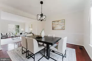 25827 Priesters Pond Dr, Chantilly, VA 20152 - Photo 12