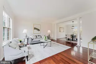 25827 Priesters Pond Dr, Chantilly, VA 20152 - Photo 10