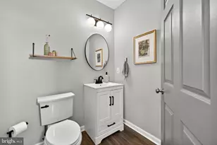 25510 Crossfield Dr, Chantilly, VA 20152 - Photo 14