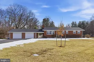 212 Masons Ln SE, Leesburg, VA 20175 - Photo 4