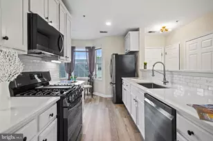 25340 Lake Mist, Chantilly, VA 20152 - Photo 12