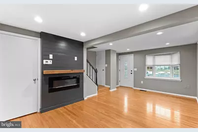 1 Marian Court, Sterling, VA 20165 - Photo 4