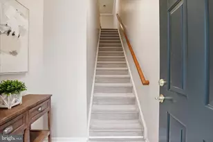 20385 Belmont Park Terrace, Ashburn, VA 20147 - Photo 6