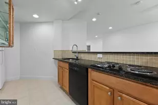 42602 Suny Bay Ct, Chantilly, VA 20152 - Photo 44