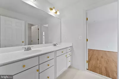42602 Suny Bay Court, Chantilly, VA 20152 - Photo 32