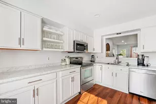 311 McDaniel Dr, Purcellville, VA 20132 - Photo 4