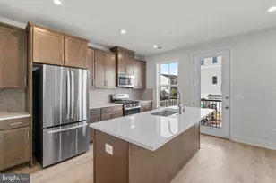 43298 Farringdon Sq, Broadlands, VA 20148 - Photo 8