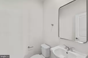 43298 Farringdon Sq, Broadlands, VA 20148 - Photo 16