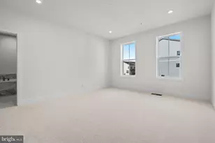 43298 Farringdon Sq, Broadlands, VA 20148 - Photo 24