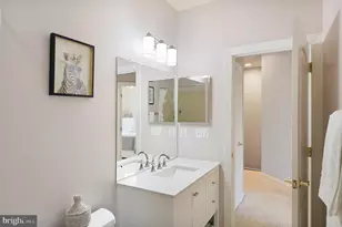 22476 Dinah Pl, Leesburg, VA 20175 - Photo 38