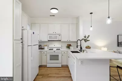 22987 Fontwell Square, Sterling, VA 20166 - Photo 8