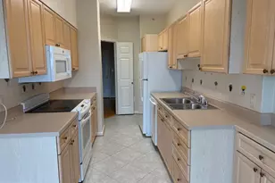 19375 Cypress Ridge Terrace, Leesburg, VA 20176 - Photo 8