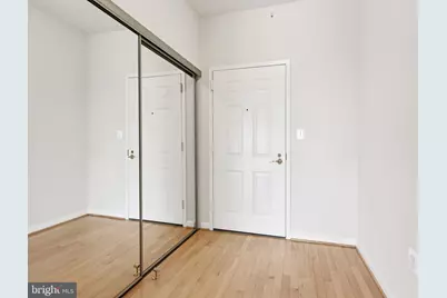 19375 Cypress Ridge Terrace #1111, Leesburg, VA 20176 - Photo 4