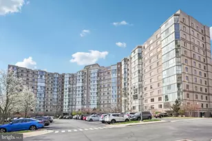 19375 Cypress Ridge Terrace, Leesburg, VA 20176 - Photo 1