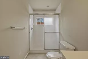 23142 Blackthorn Square, Sterling, VA 20166 - Photo 22