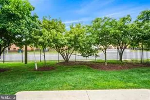 23142 Blackthorn Square, Sterling, VA 20166 - Photo 26