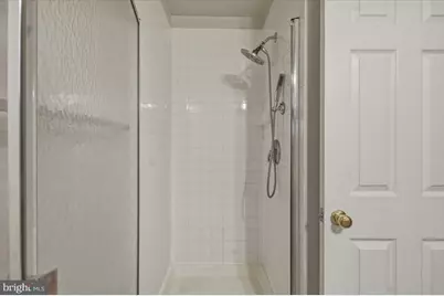 23142 Blackthorn Square, Sterling, VA 20166 - Photo 18