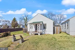 224 South St SE, Leesburg, VA 20175 - Photo 4