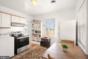 224 South St SE, Leesburg, VA 20175 - Photo 12