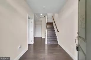 43157 Clarendon Sq, Ashburn, VA 20148 - Photo 6