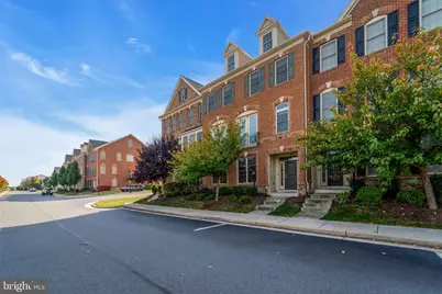 43157 Clarendon Square, Ashburn, VA 20148 - Photo 2