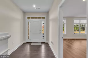 43157 Clarendon Sq, Ashburn, VA 20148 - Photo 8